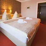 Hotel-restaurant Alter Krug Hotel Kallinchen