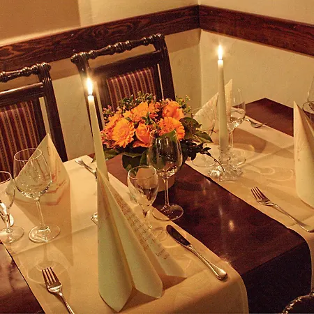 Отель Hotel-restaurant Alter Krug