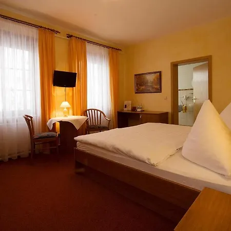 Отель Hotel-restaurant Alter Krug