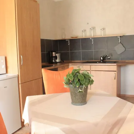 Hotel-restaurant Alter Krug Отель Каллинхен