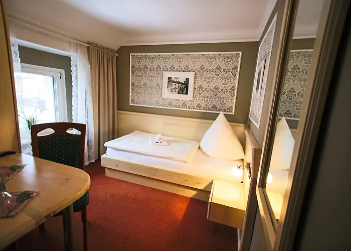 Hotel-restaurant Alter Krug Hotell