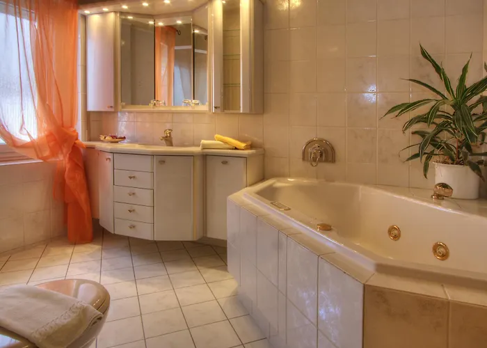 Hotell Hotel-restaurant Alter Krug Kallinchen