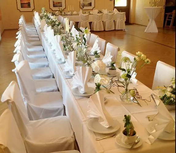 Hotel-restaurant Alter Krug Hotell 3*